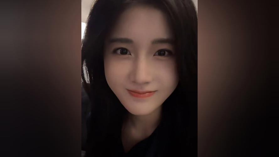 陈意涵医美后脸歪了,陈意涵的脸